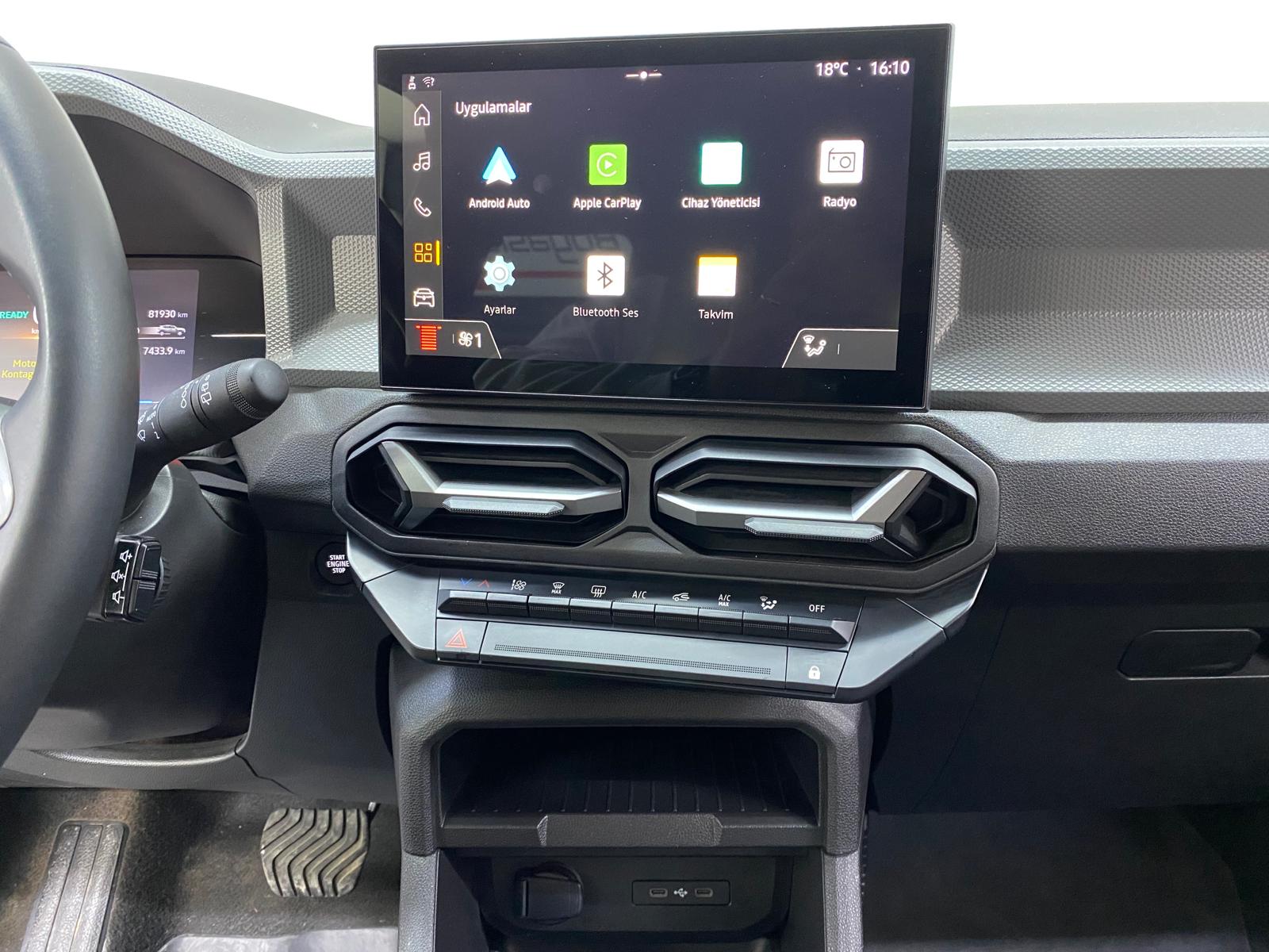 RENAULT DUSTER 11